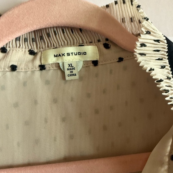 Blouse - Picture 2 of 6